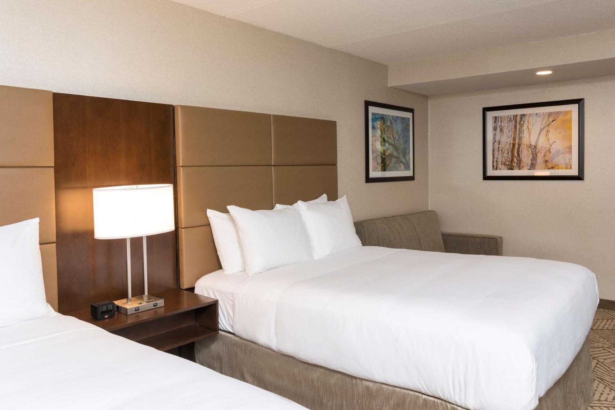 Doubletree By Hilton Pleasant Prairie Kenosha, Wi Hotel Exterior photo